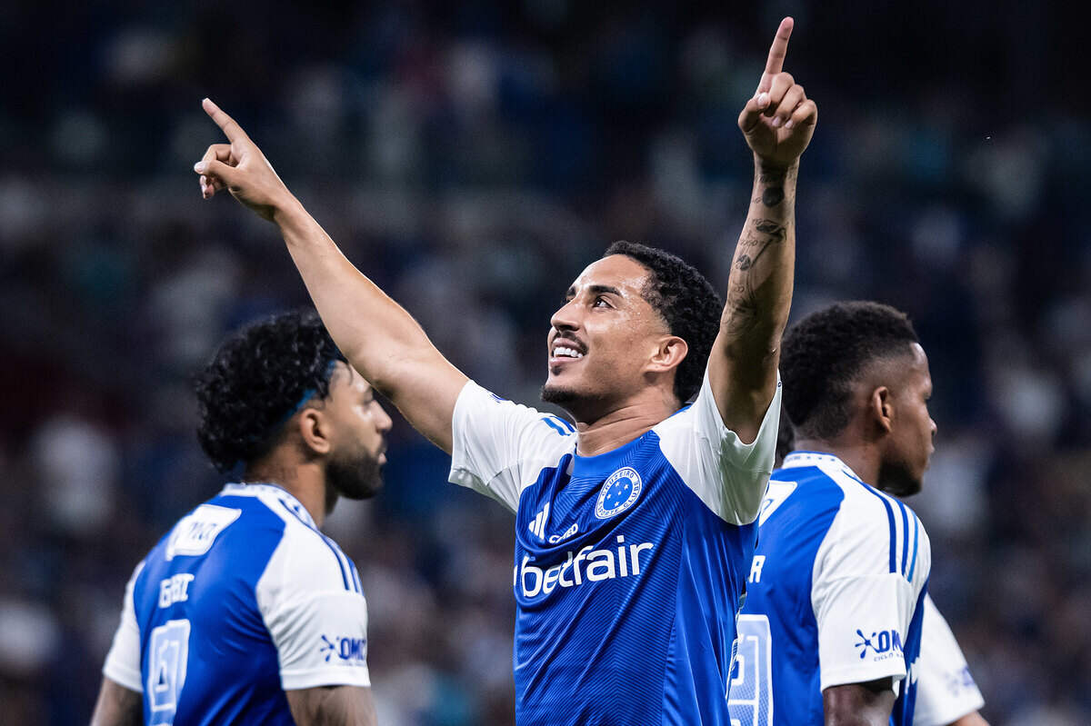 Christian fala sobre desgaste físico e elogia parceria com Arroyo após vitória do Cruzeiro
