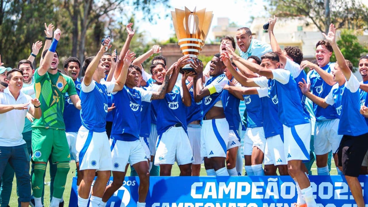Cruzeiro goleia o Coimbra por 8x1 e conquista o título do Campeonato Mineiro Sub-20