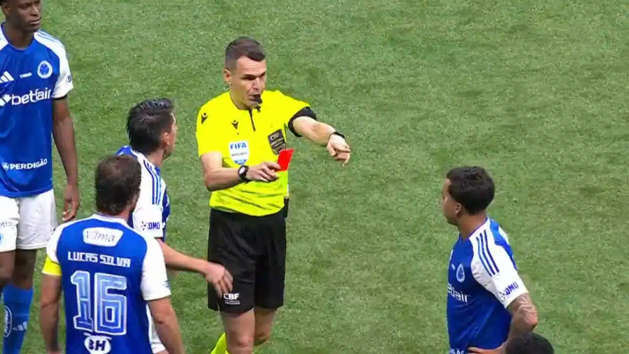 Cruzeiro terá dois desfalques importantes contra o Fortaleza; Kaio Jorge e Kaiki estão fora