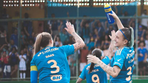 Isa Haas e Vitória Calhau, do Cruzeiro, são convocadas para a Seleção Brasileira Feminina